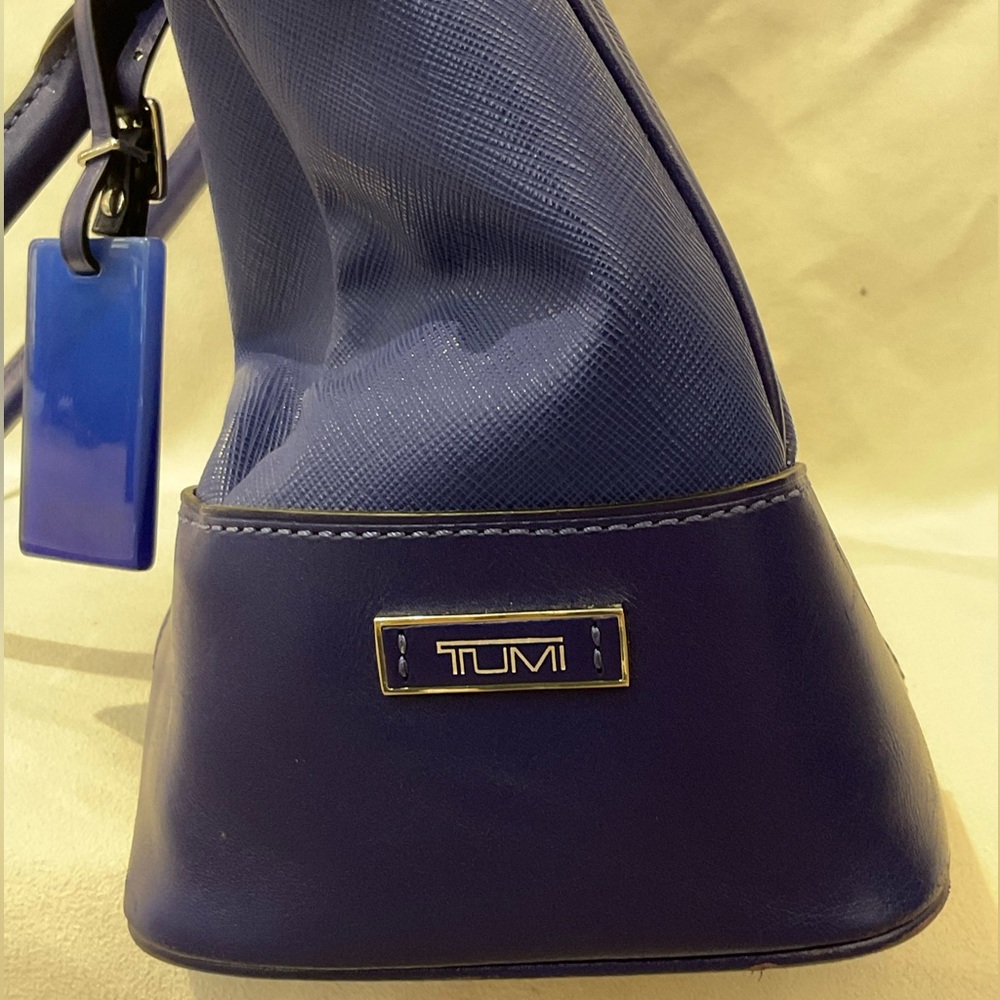 Tumi Bag - image 8